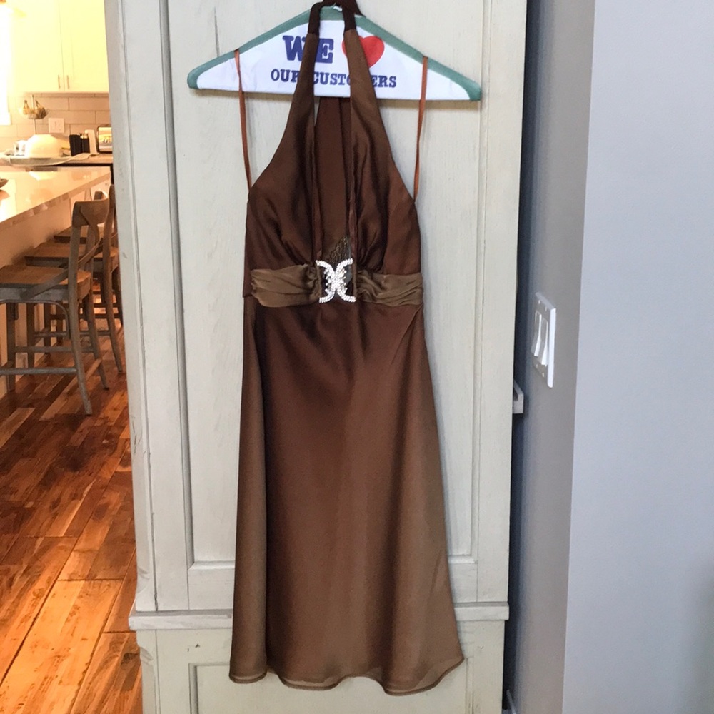 Cache halter dress